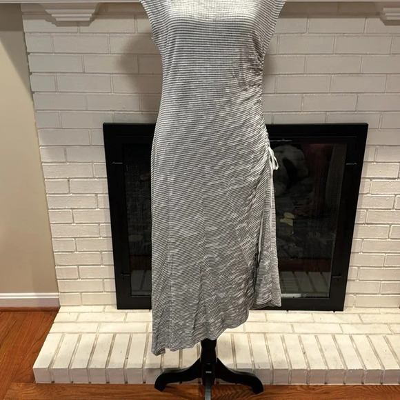 Sporty Max Studio Super Soft Black and White Side Ruched Dress Sz Medium #19 - Picture 2 of 14